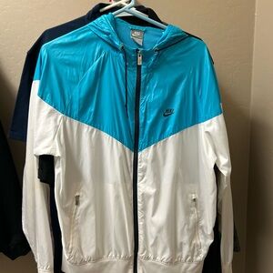 Nike Men's Teal and White Windbreaker